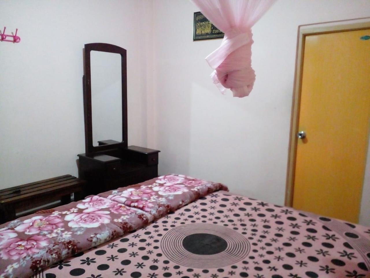 Silent Night Homestay エッラ エクステリア 写真